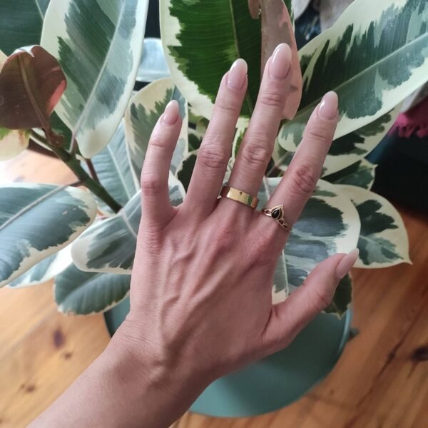 Breiter simpler Ring aus Messing gold handgemacht – Bild 2