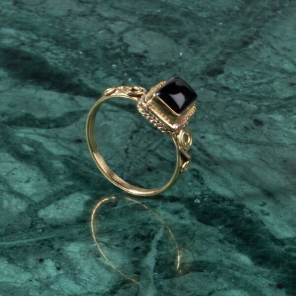 Schwarzer Onyx Ring eckig gold Jugendstil – Bild 3